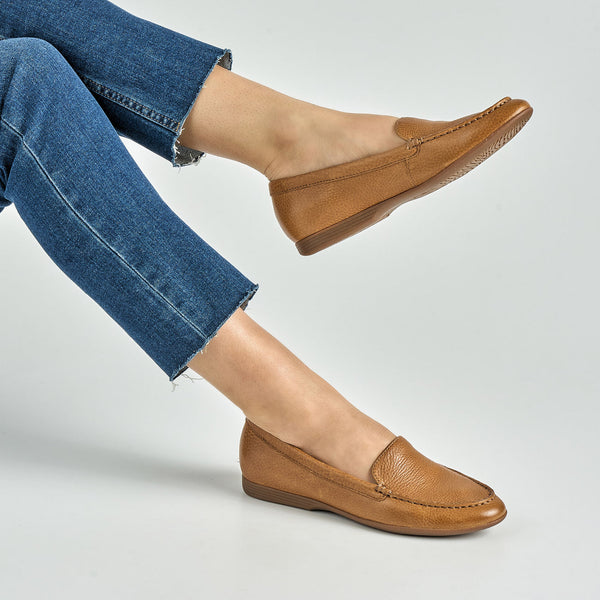 Dansko Lorri Loafer in Tan Waxy Milled & Black Tumbled